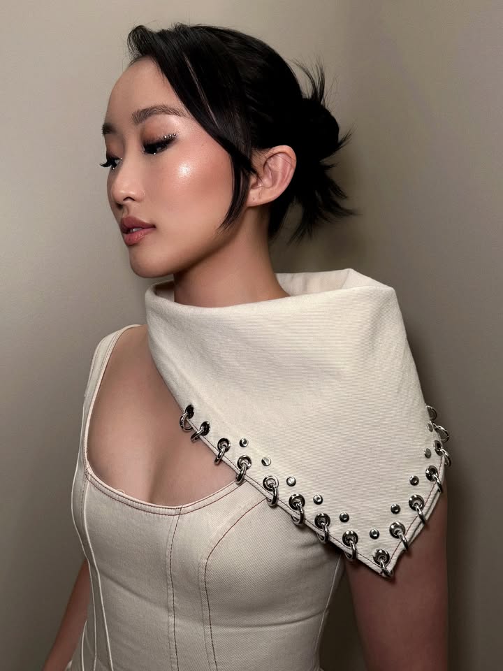 No photo description available.