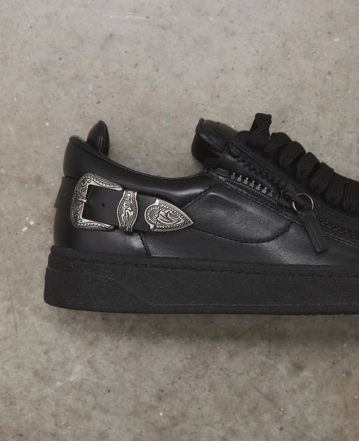 No photo description available.