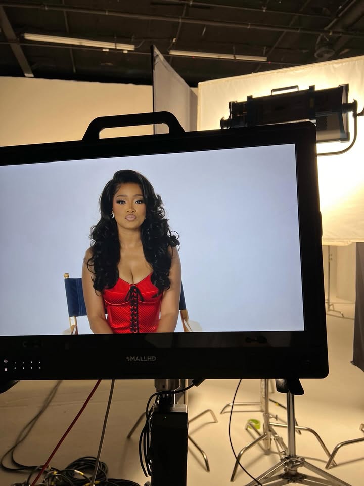 No photo description available.