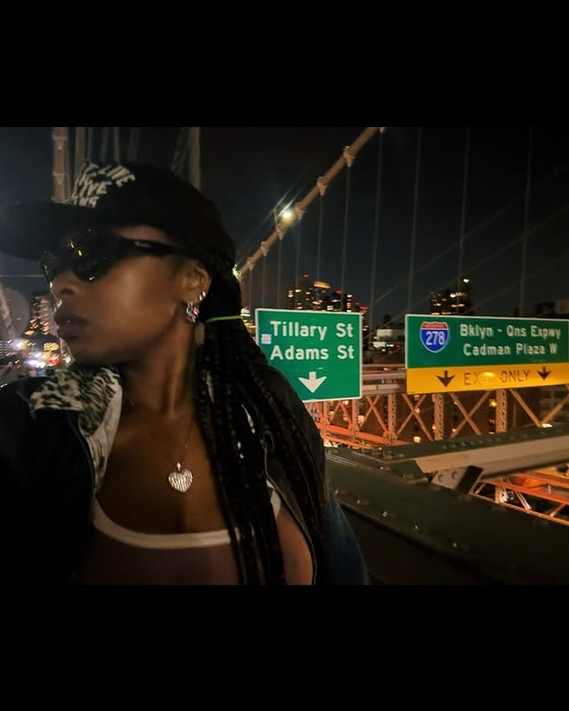 No photo description available.