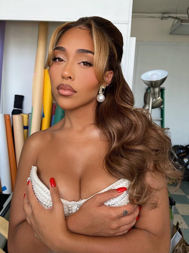 No photo description available.