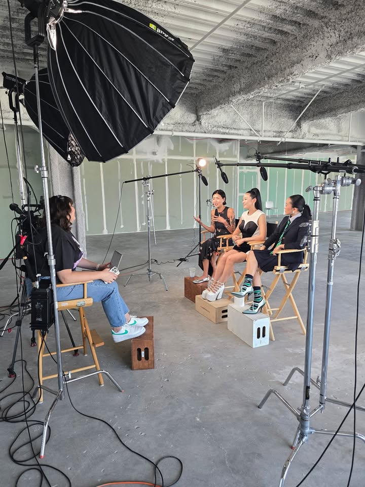 No photo description available.