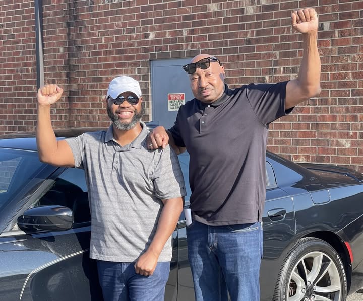 No photo description available.