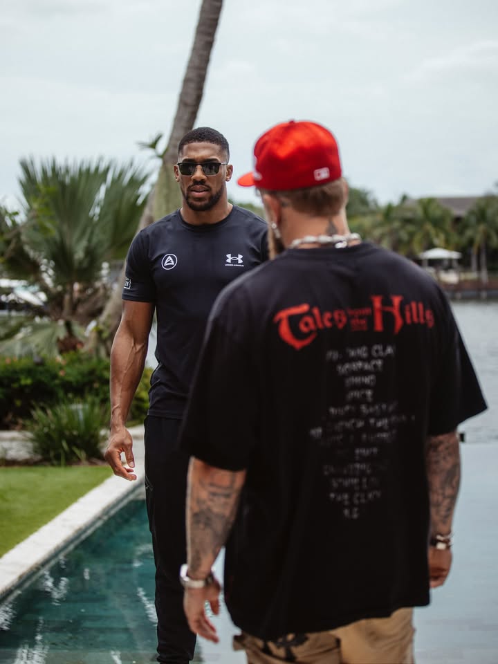 May be an image of sportswear and text that says 'ណ.-- ተቄ Tales Talce=H Hill'