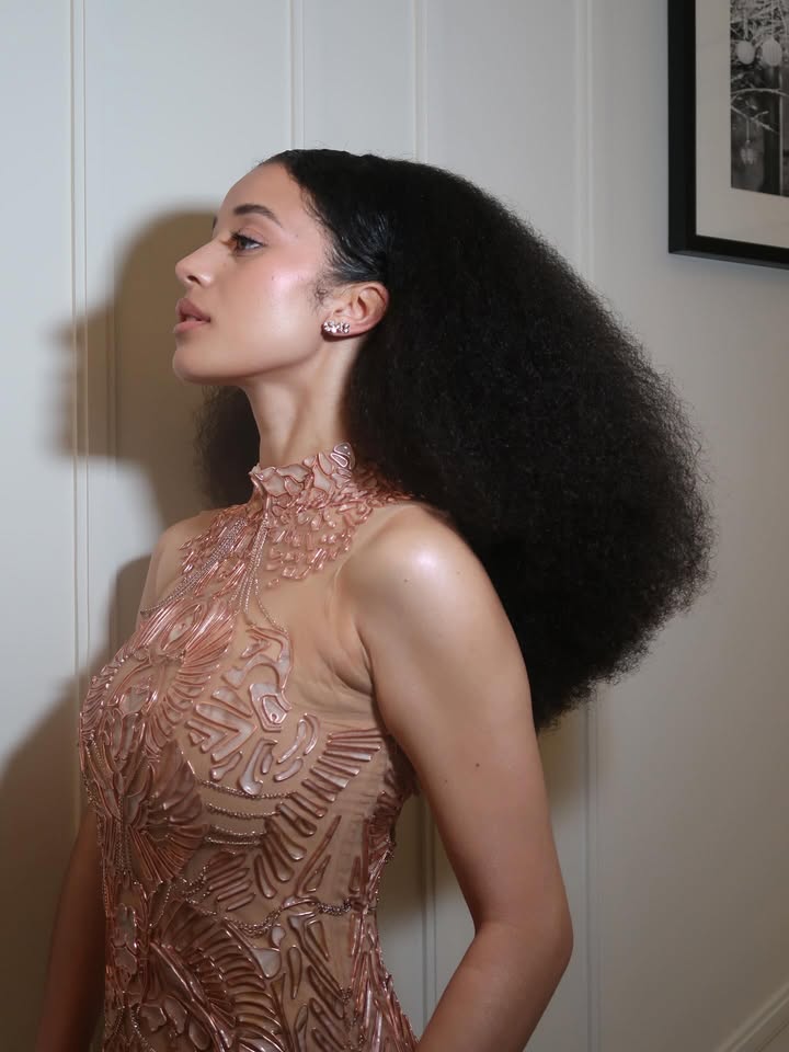 No photo description available.