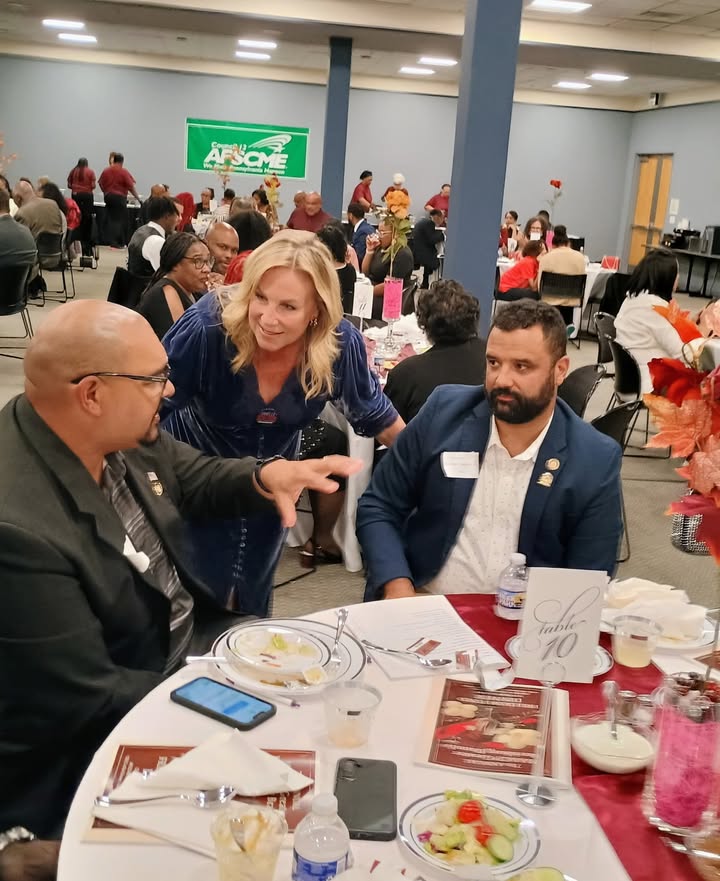 No photo description available.