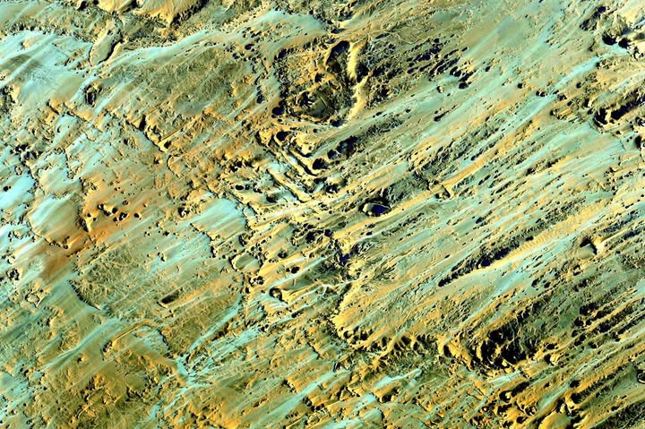 No photo description available.