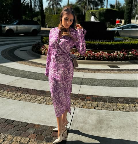 No photo description available.